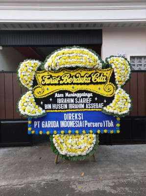 Papan Bunga Duka di Ngluyu