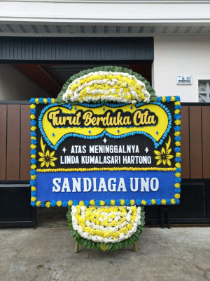 Papan Bunga Duka di Ngluyu
